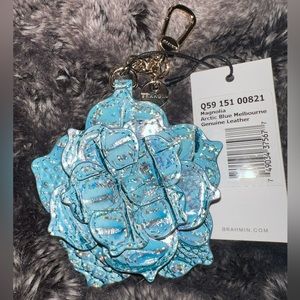 🩵🩵🩵NWT BRAHMIN Arctic Blue Magnolia Charm 🩵🩵🩵